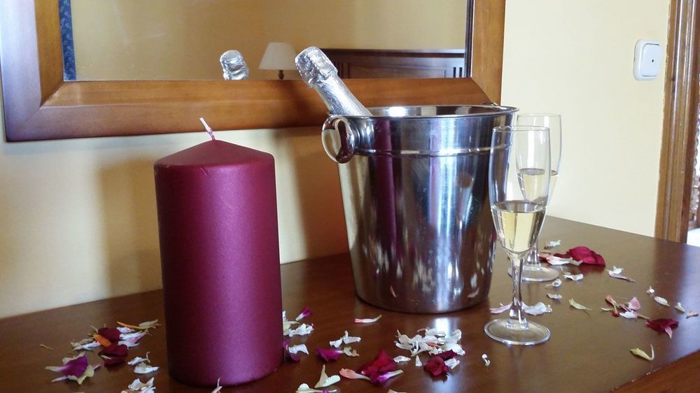 Hotel Boutique La Zubia Luaran gambar